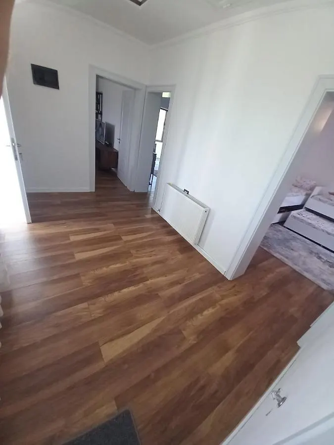 Vila Vila Dervish Cela - Moker Pogradec